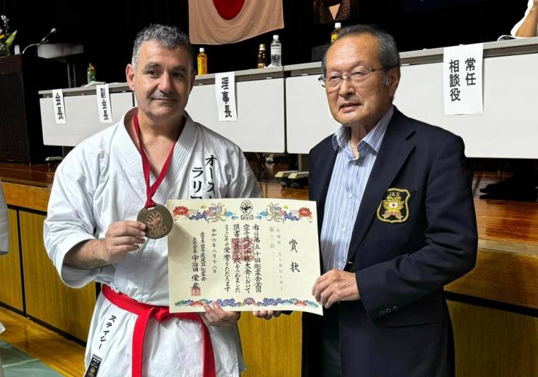 Stacey Karetsian Shihan and Sensei Seiichi Fujiwara Hanshi at the 50th JKF Gojukai All Japan Karatedo Championships